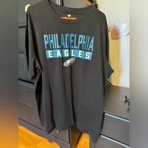 2XL Eagles tshirt. Brand new. Never worn